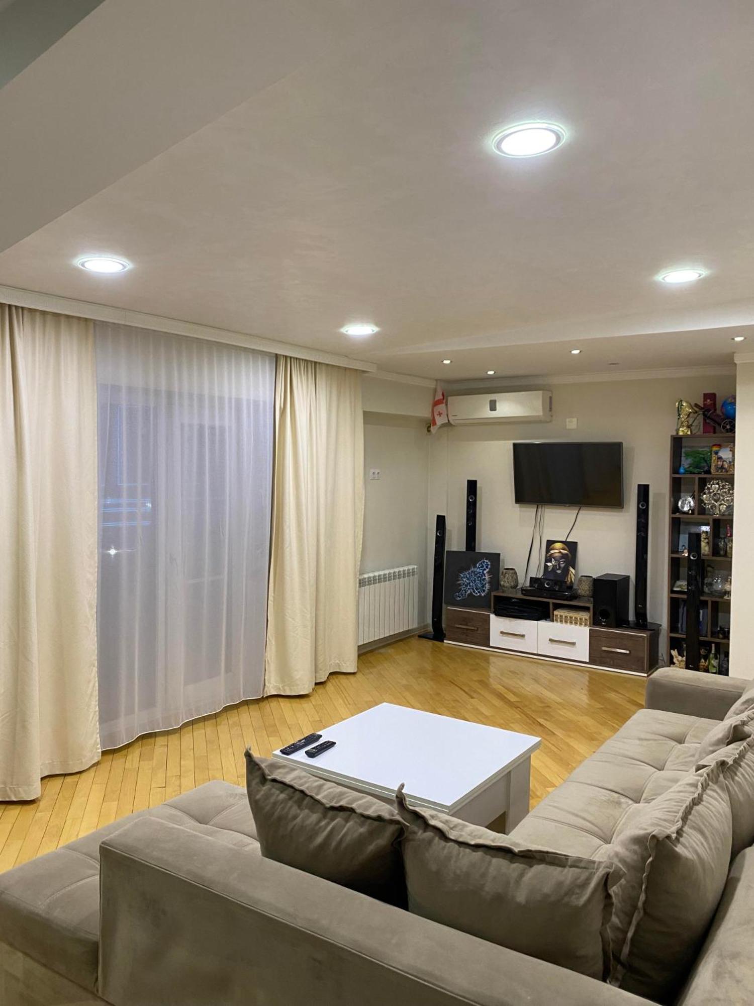 Big Flat In Batumi Apartment Exterior photo